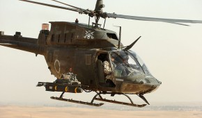 Un helicóptero aterrizando en Iraq / The US Army